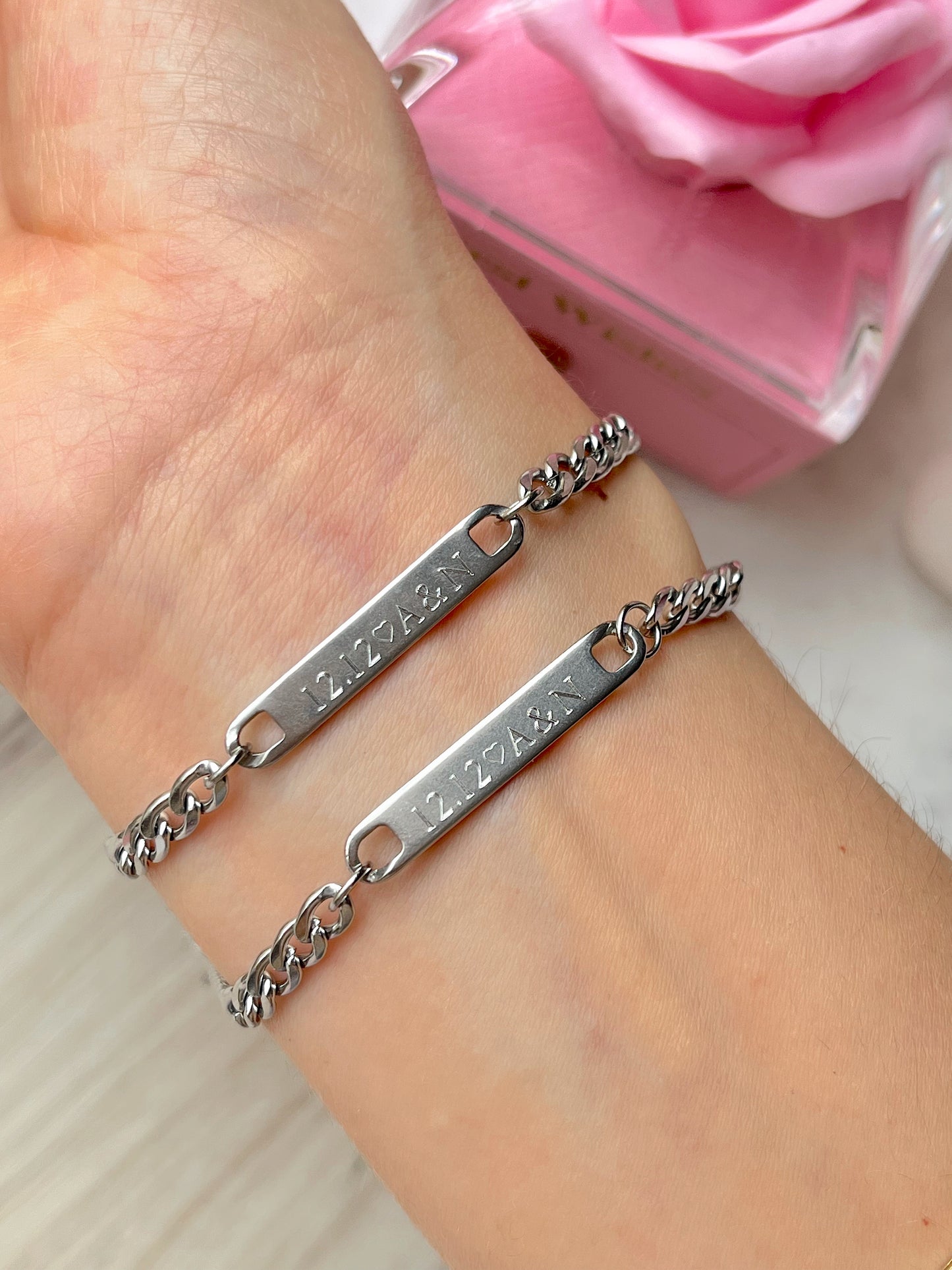 Brazalete llano grabados plateados #B08P