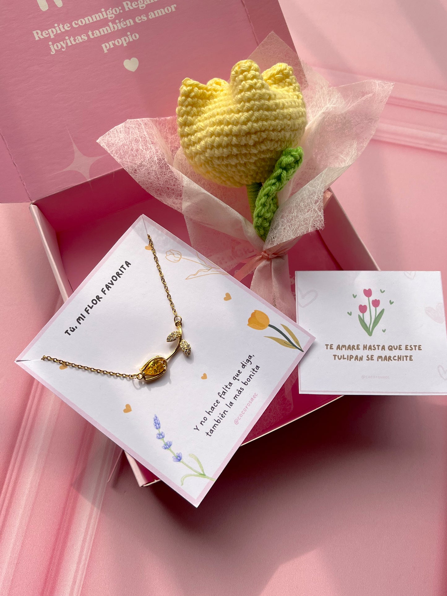 Set de Cadena de Tulipan y flor crochet disney