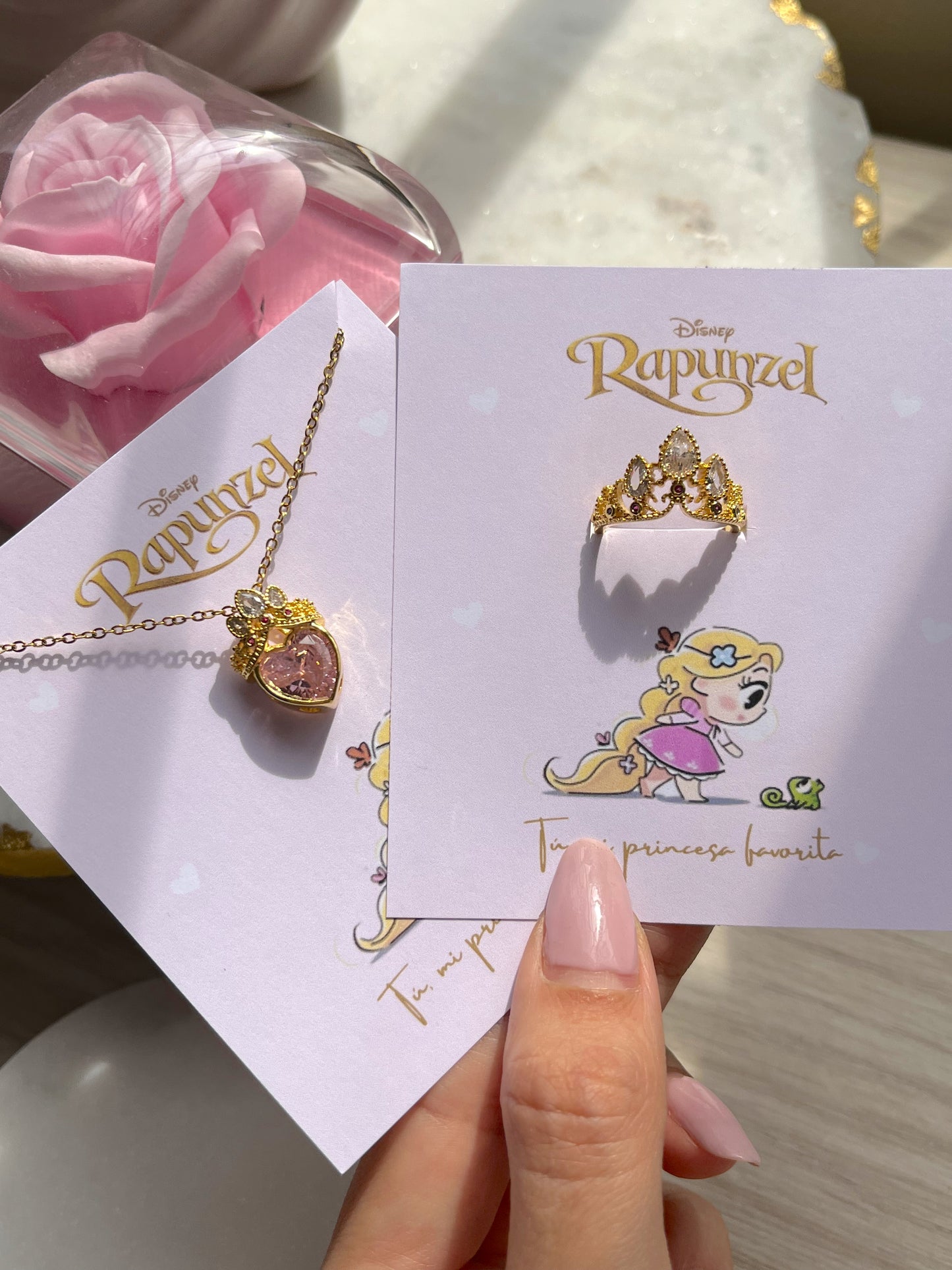 Set Disney rosa cadena, anillo y cofre de Rapunzel ☀️