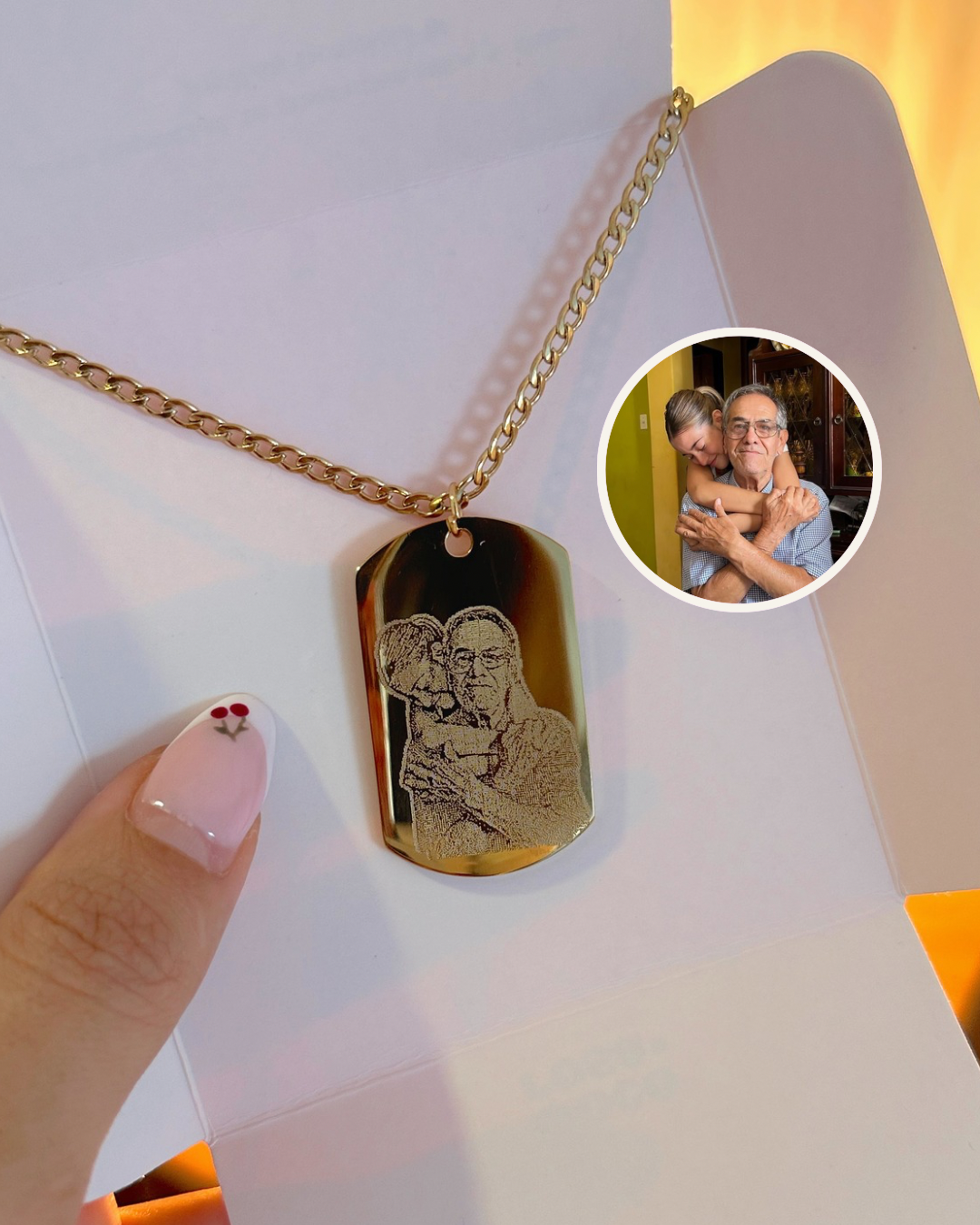 Cadena militar de hombre con fotograbado