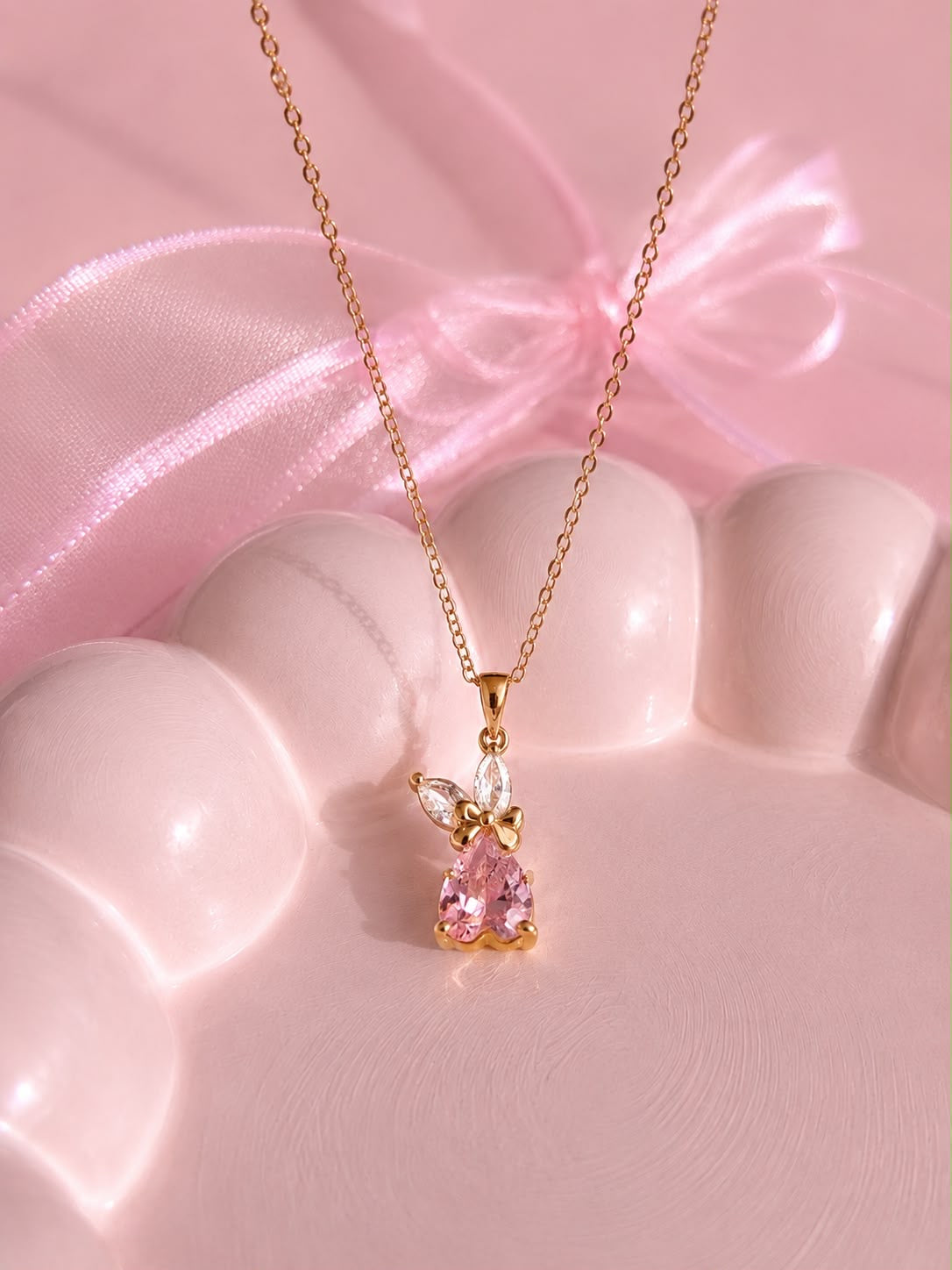 Cadena rosa delicada 🎀✨