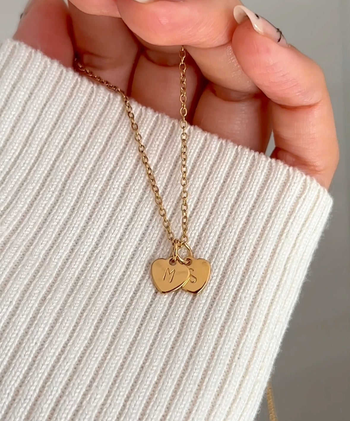 Cadenas de corazon iniciales doble dorada grabada láser unisex
