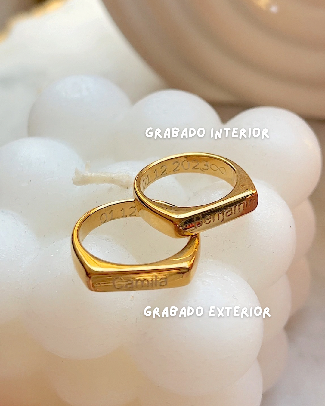 Anillo grabado unisex dorado de acero