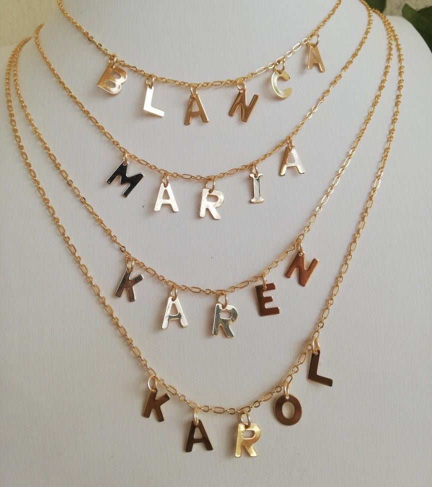 Cadenas personalizadas con nombres