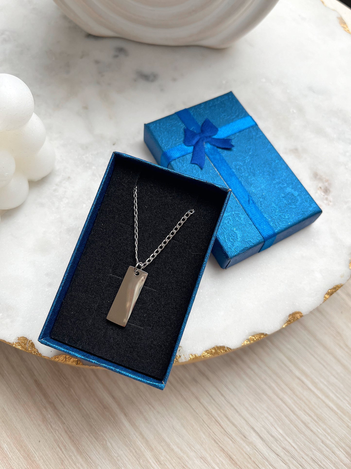 Cofre para anillo y cadena