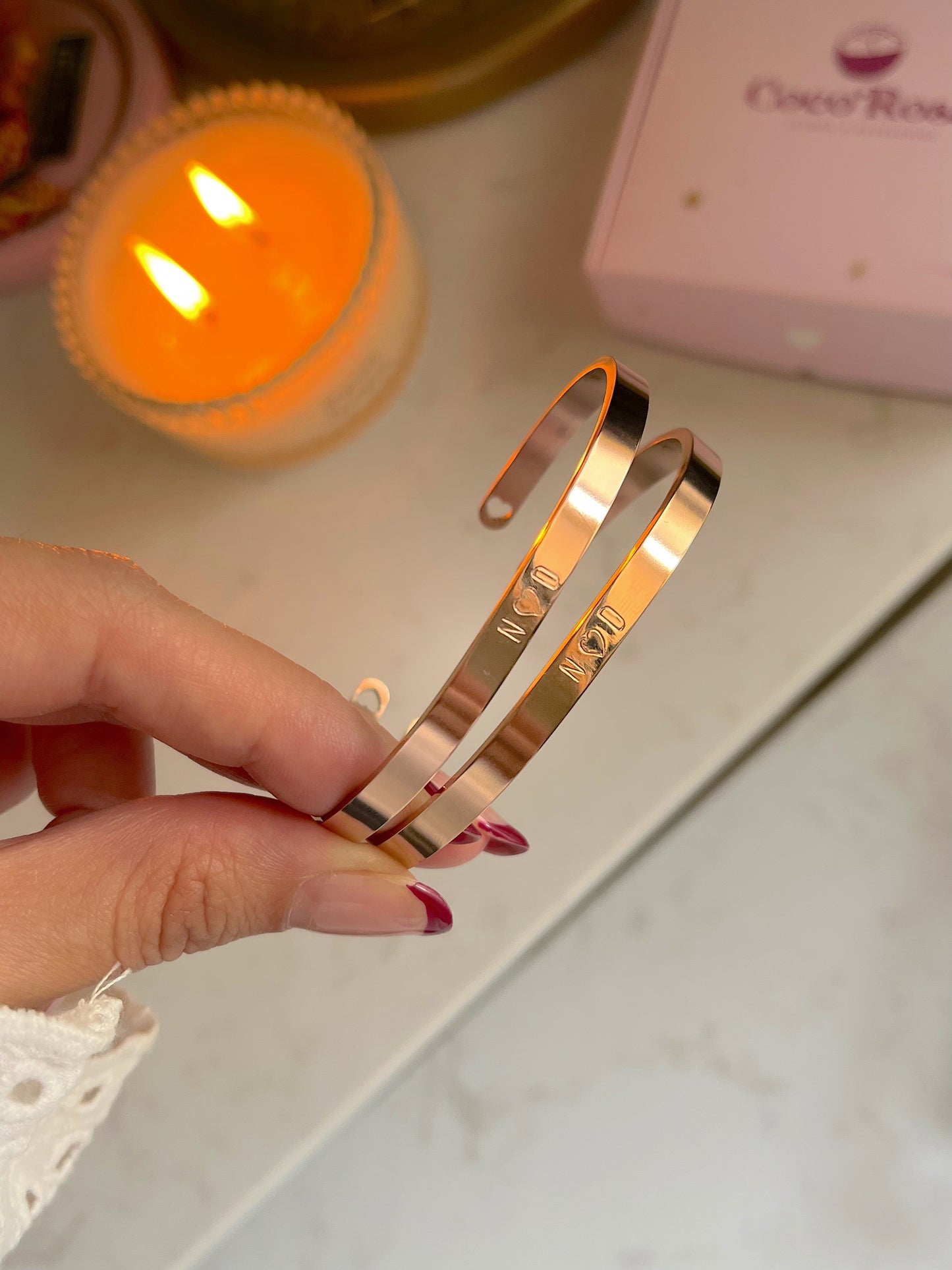 Brazalete grabado love oro rosa unisex ✨