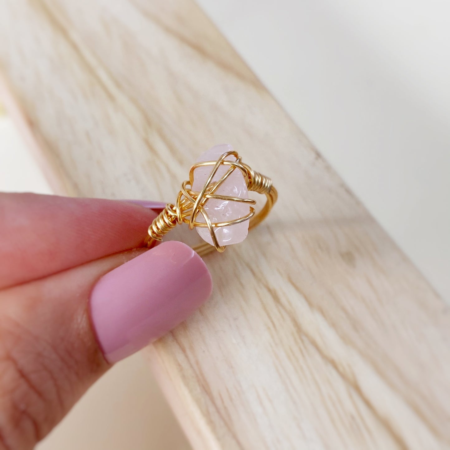 Anillo tejido de Quarzo rosa