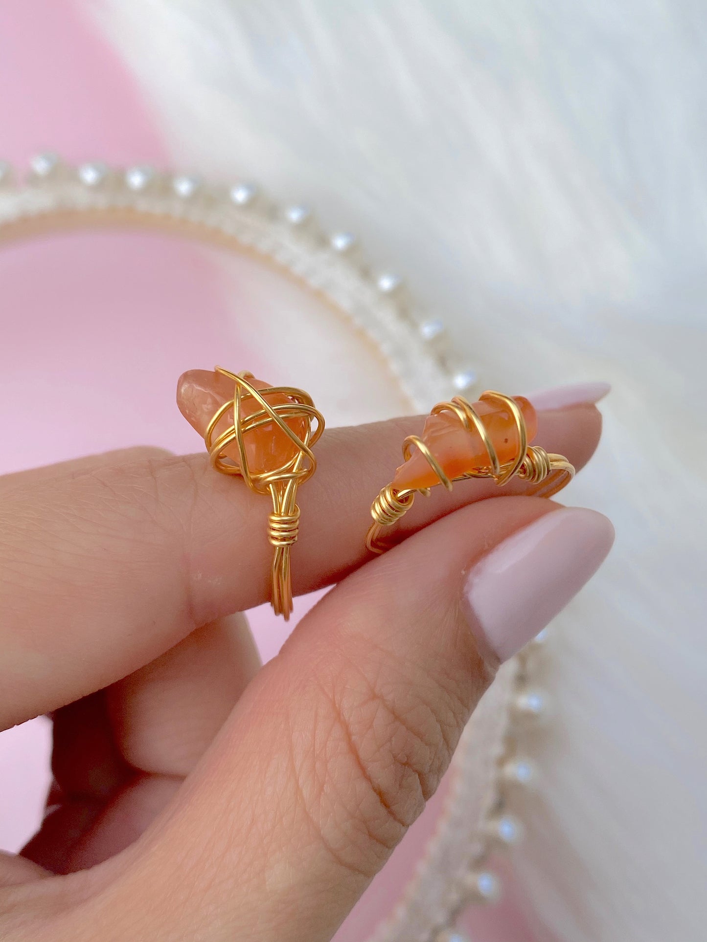 Anillo tejido de cornalina