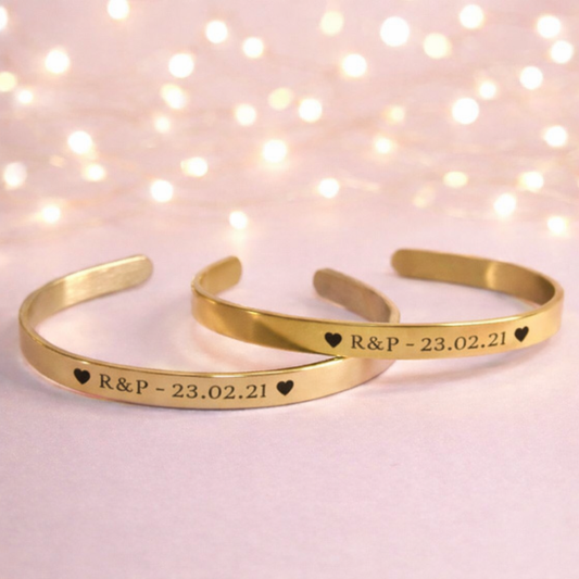 Brazalete grabado láser love dorados unisex ✨