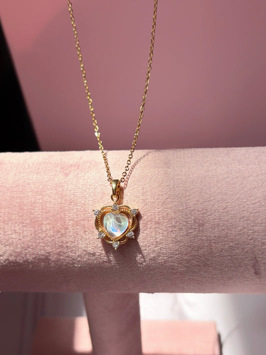 Cadena bonita de corazón tornasol