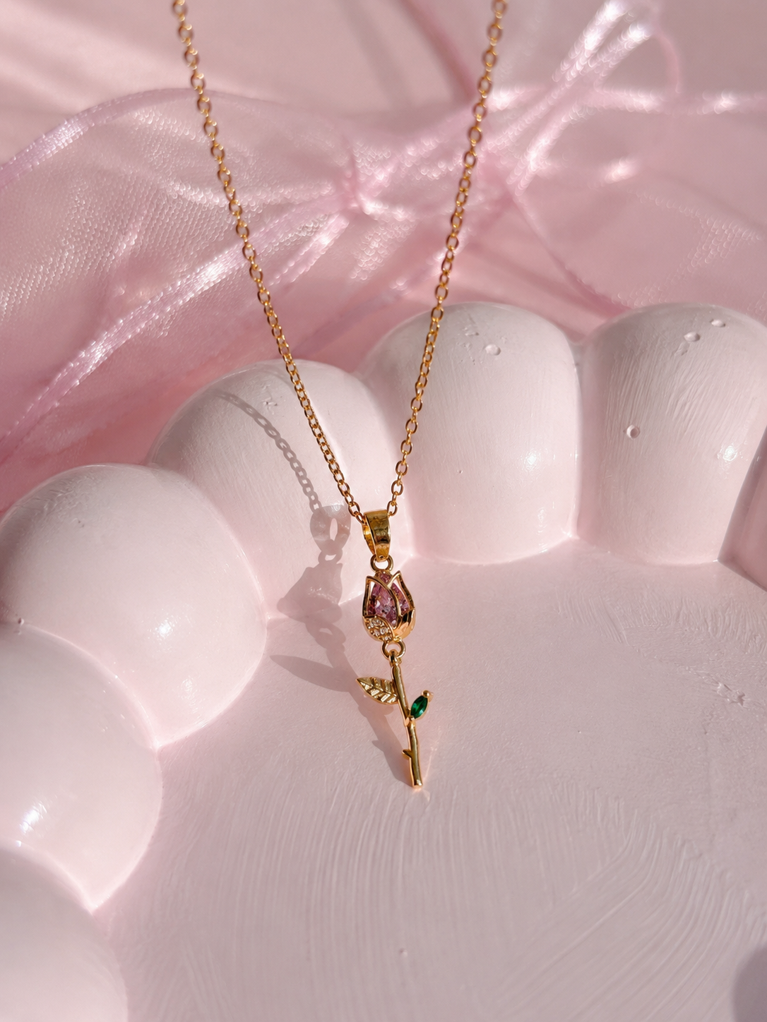 Cadena bonita de tulipán rosa