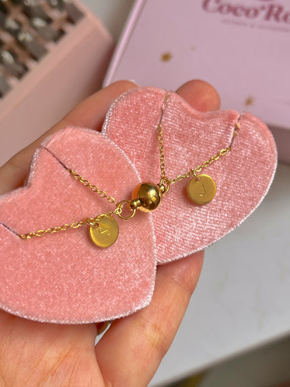Par de cadenas grabadas unisex con iman
