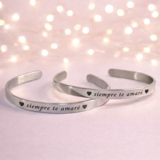 Brazalete grabado láser love plateados unisex ✨