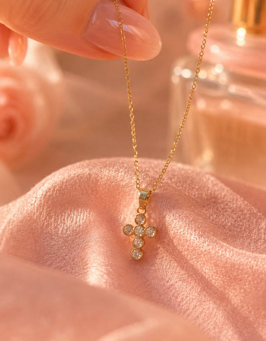 Cadena bonita con zircones ✨