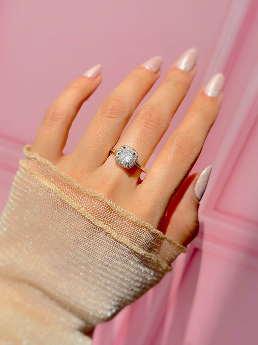 Anillo de promesa hermosa