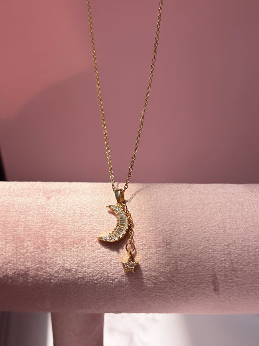 Cadena bonita de luna y estrella