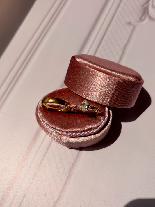 Cofre para anillo doble rosa