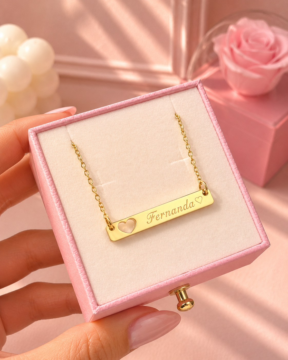 Cadena placa dorada de mujer, grabada