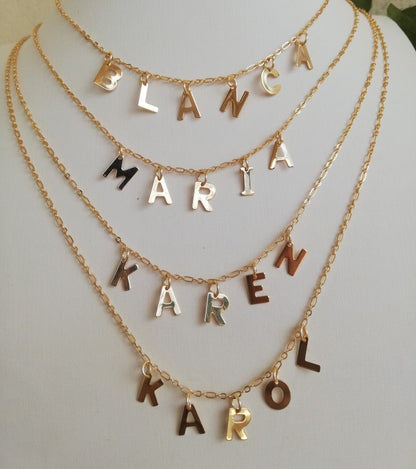 Cadenas personalizadas con nombres