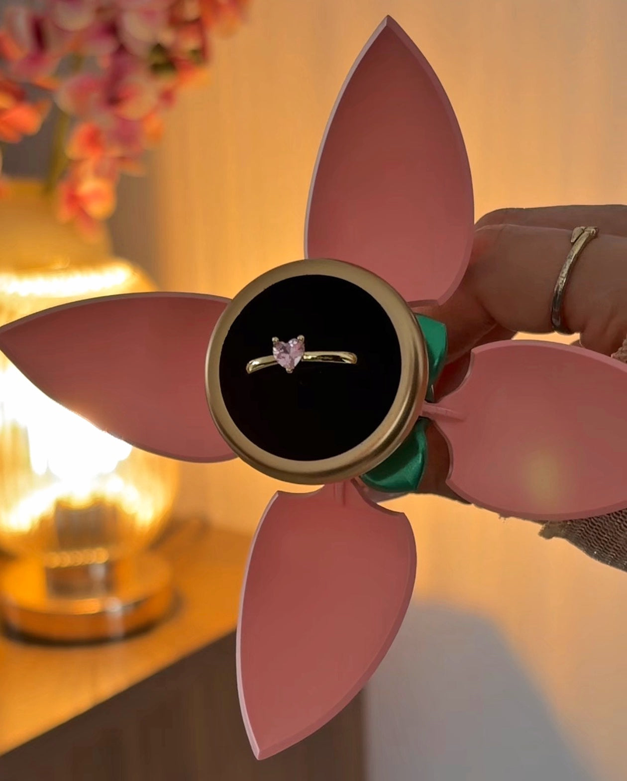 Cofre tulipán para anillo