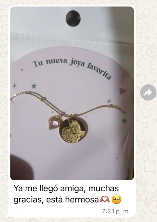 Captura de WhatsApp de una clienta: «Ya me llegó amiga, muchas gracias, está hermosa.»